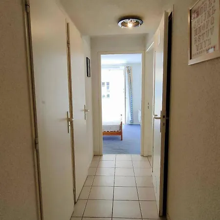 6/8 Personnes Centre - Fr-1-234-78 *